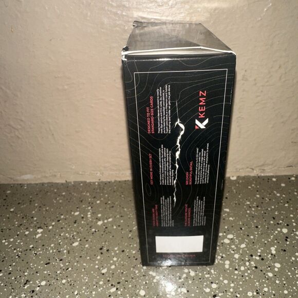 Kemz Magnetic Card Holder 35pt Set of 5 Card Protectors 5 Sleeves & 1 Cloth - Picture 2 of 4